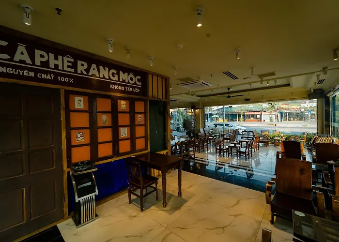 Khách sạn The One 3*
