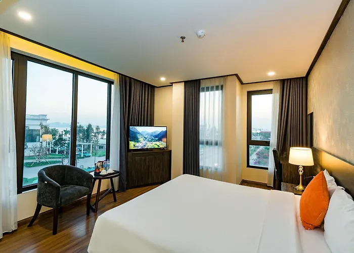 Khách sạn The One 3*